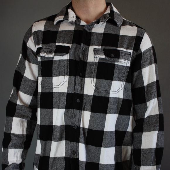 Black and white flannel - Picture 1 of 3